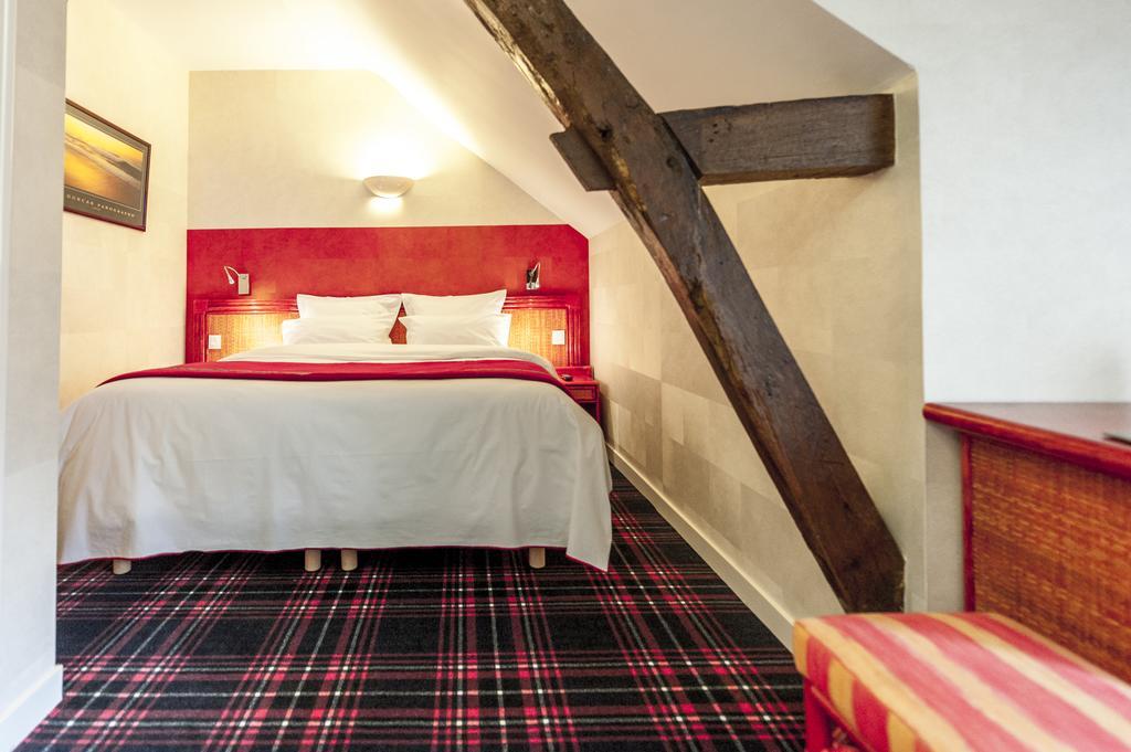 Au Relais Du Gue De Selle Hotel Mézangers Eksteriør billede