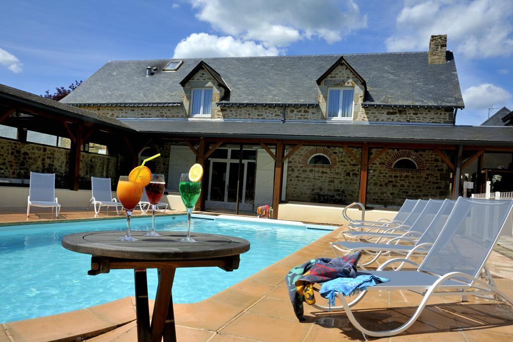Au Relais Du Gue De Selle Hotel Mézangers Eksteriør billede